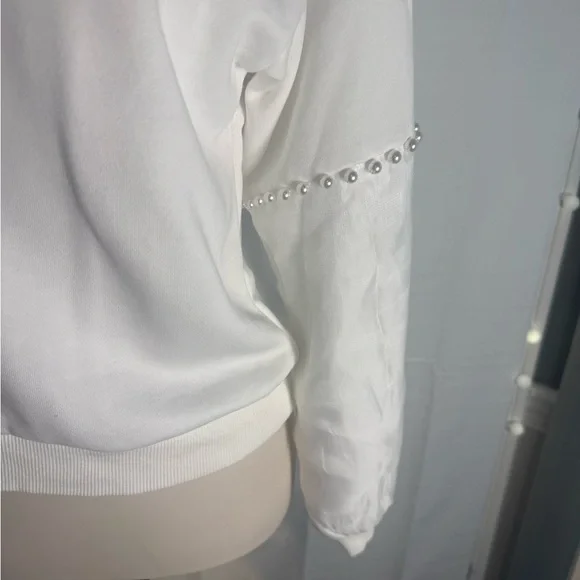 White Cream Crop Long Sleeve Sweatshirt with Pearl and Tulle Sleeves Large - Picture 3 of 7